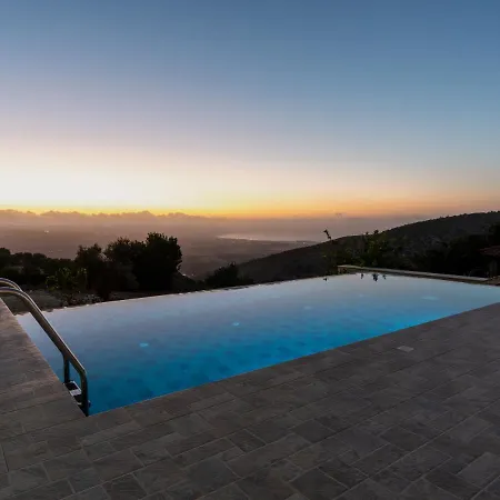 Gorgeous Villas For Larger Groups In The Hillside Sunsets Of Cyprus All Yours * Peristerona (Paphos)